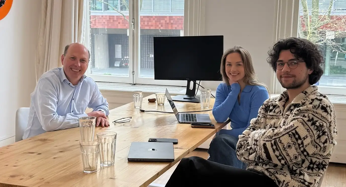 Het interview met Frits Korthals Altes, director digitale transformatie, AI en Innovatie bij consultancy bureau Turner, over de vraag hoe organisatie met AI kunnen omgaan